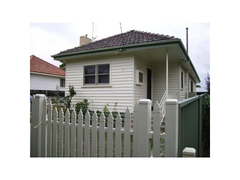 9 Bosquet Street, White Hills VIC 3550