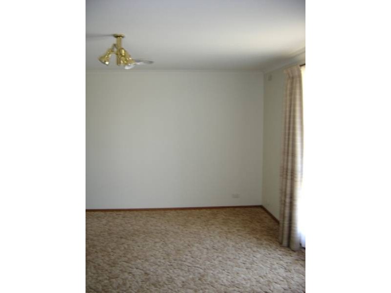 27 Ridgeway Crescent, Kennington VIC 3550