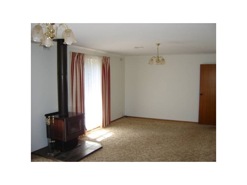 27 Ridgeway Crescent, Kennington VIC 3550