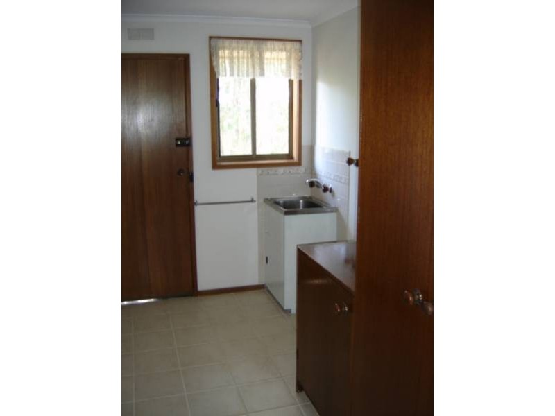 27 Ridgeway Crescent, Kennington VIC 3550