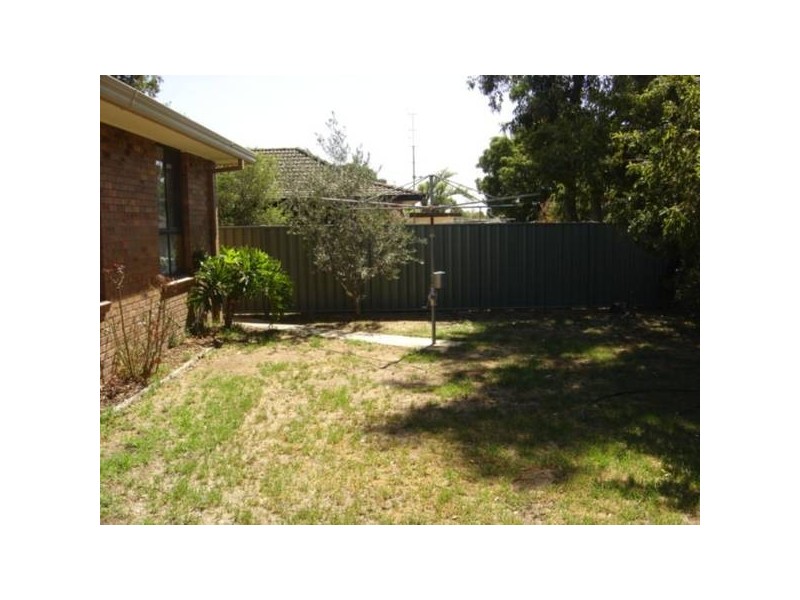 27 Ridgeway Crescent, Kennington VIC 3550