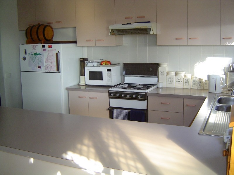 23 Howell Crescent, Kangaroo Flat VIC 3555