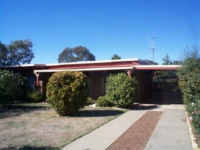 9 Park Avenue, Golden Square VIC 3555