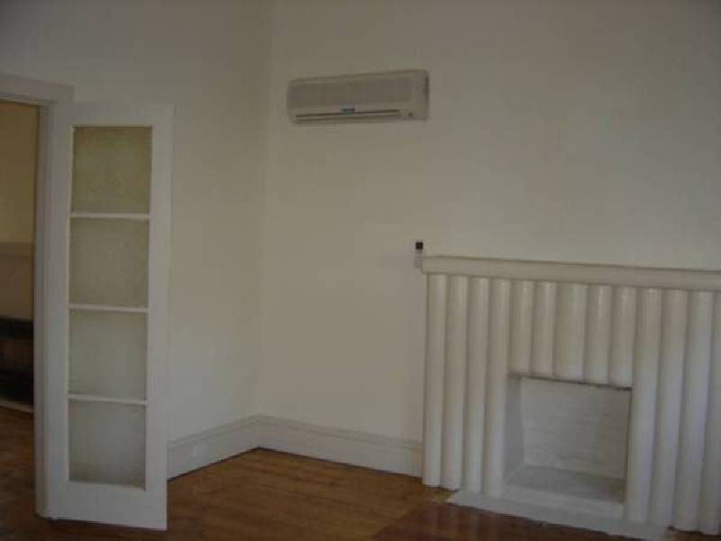 13 Station Street, Kangaroo Flat VIC 3555