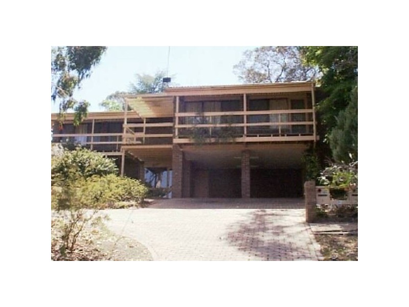 2/17 Wirth Street, Flora Hill VIC 3550