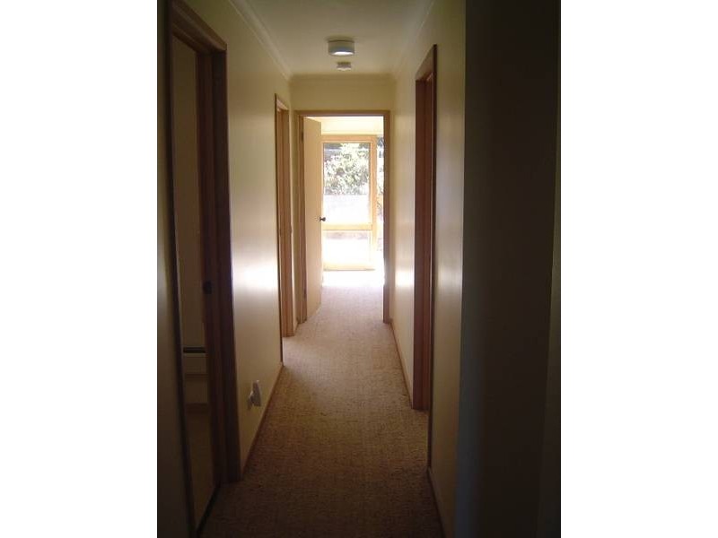 2/17 Wirth Street, Flora Hill VIC 3550