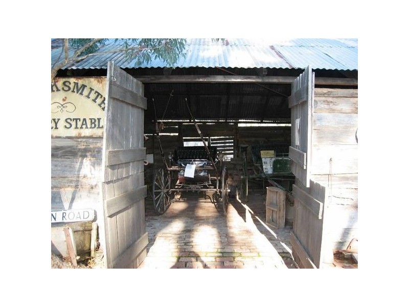 1 Corner Bendigo & Allans Road Maldon, Bendigo VIC 3550