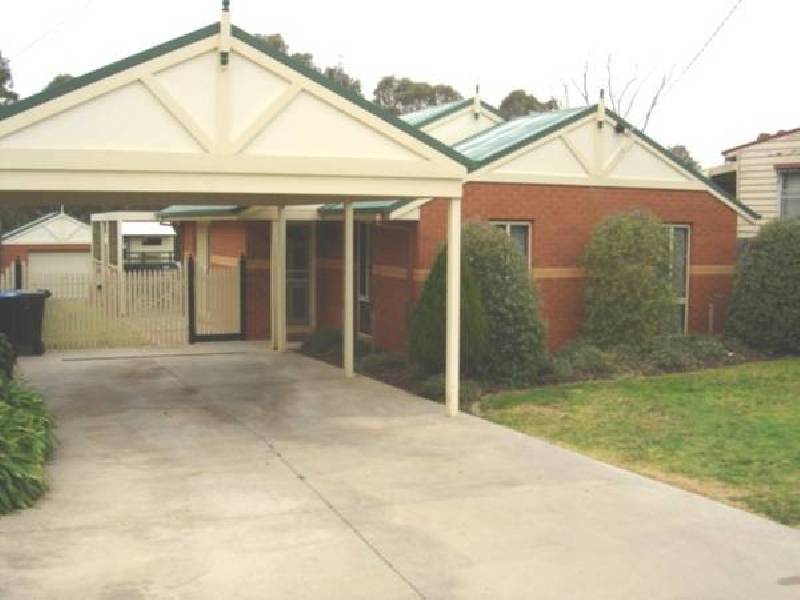 17A Chapel Street, Kangaroo Flat VIC 3555