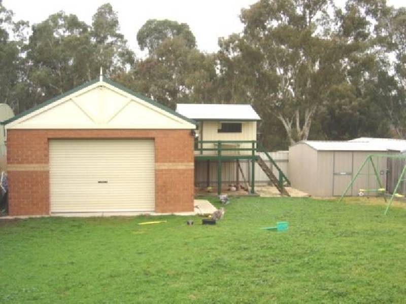 17A Chapel Street, Kangaroo Flat VIC 3555