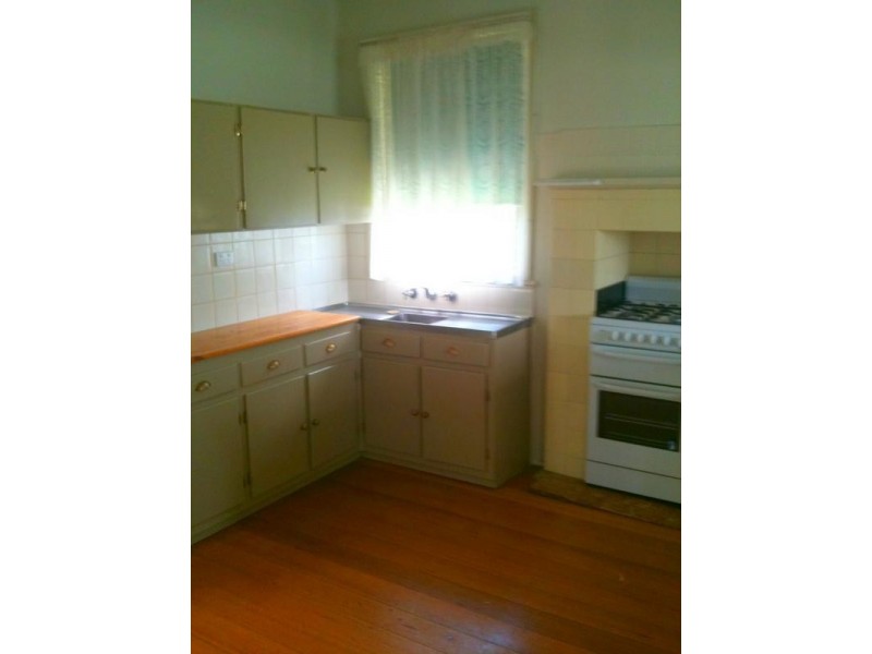 8 Beech Street, Golden Square VIC 3555
