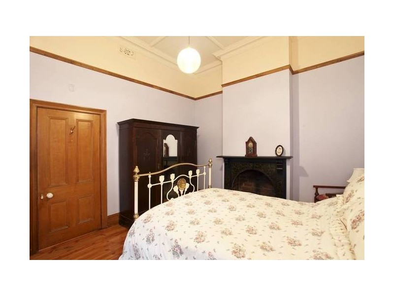 4 Carpenter Street, Quarry Hill VIC 3550