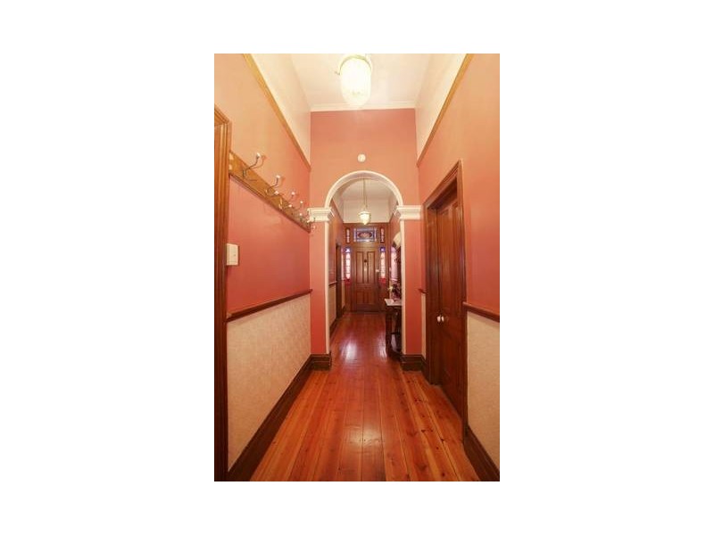 4 Carpenter Street, Quarry Hill VIC 3550