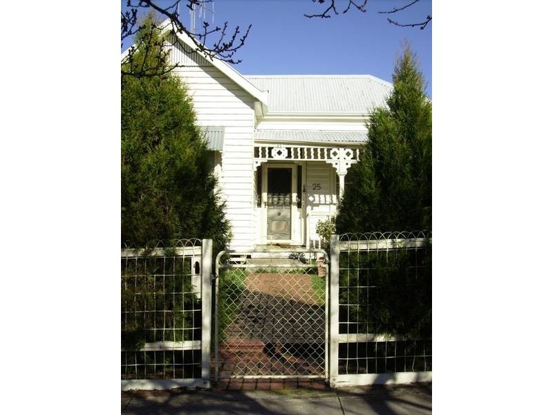 25 Booth Street, Golden Square VIC 3555