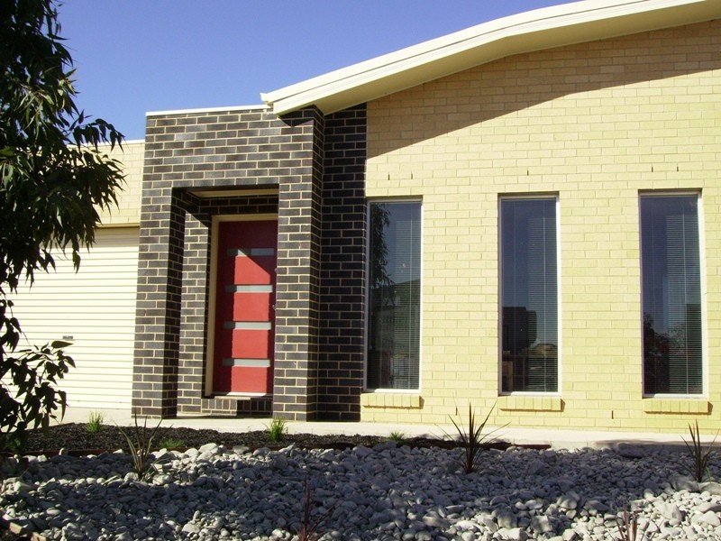 8 Lincoln Place, Bendigo VIC 3550