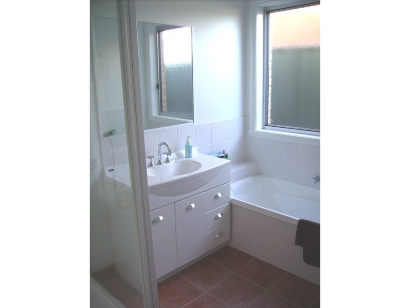 8 Lincoln Place, Bendigo VIC 3550