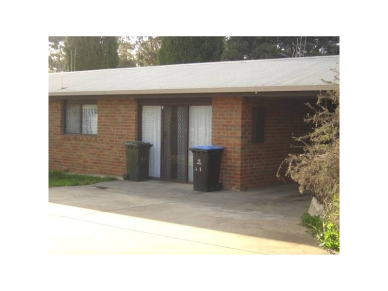 1/31 Clee Crescent, Strathdale VIC 3550