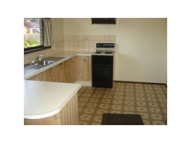 1/31 Clee Crescent, Strathdale VIC 3550