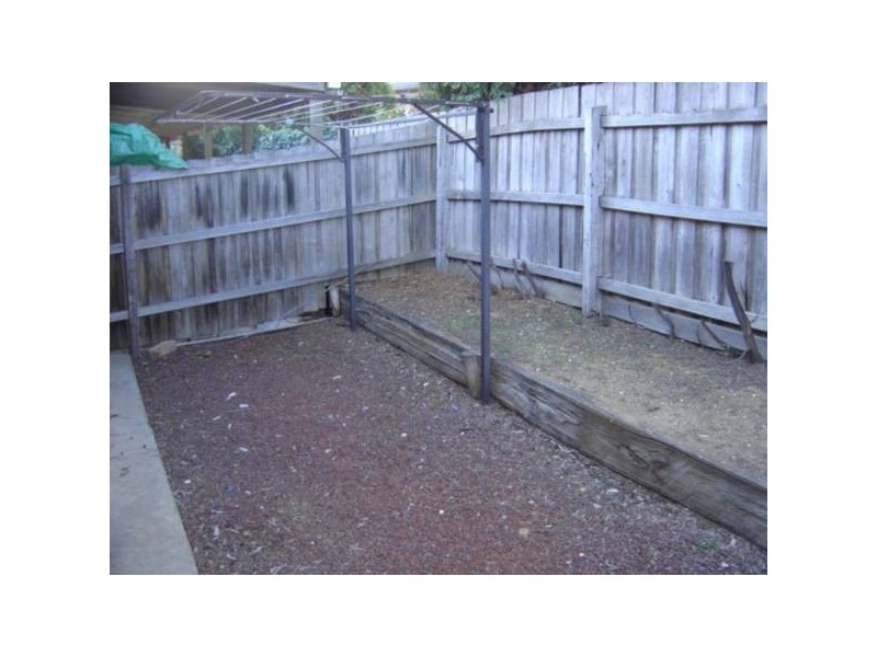 1/31 Clee Crescent, Strathdale VIC 3550