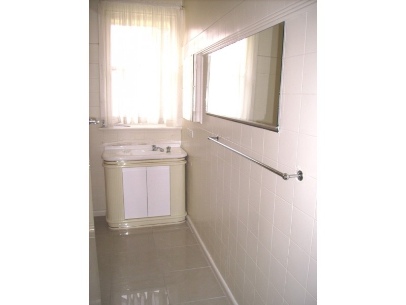 31 College Crescent, Flora Hill VIC 3550