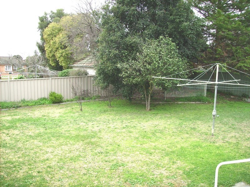 31 College Crescent, Flora Hill VIC 3550