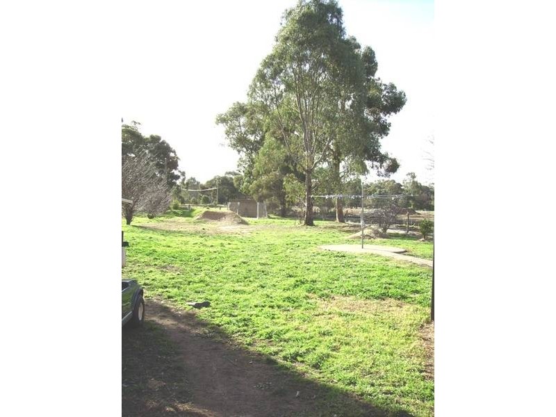 927 Wellington Street, Strathfieldsaye VIC 3551