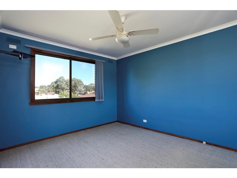 83 Browning Street, Kangaroo Flat VIC 3555