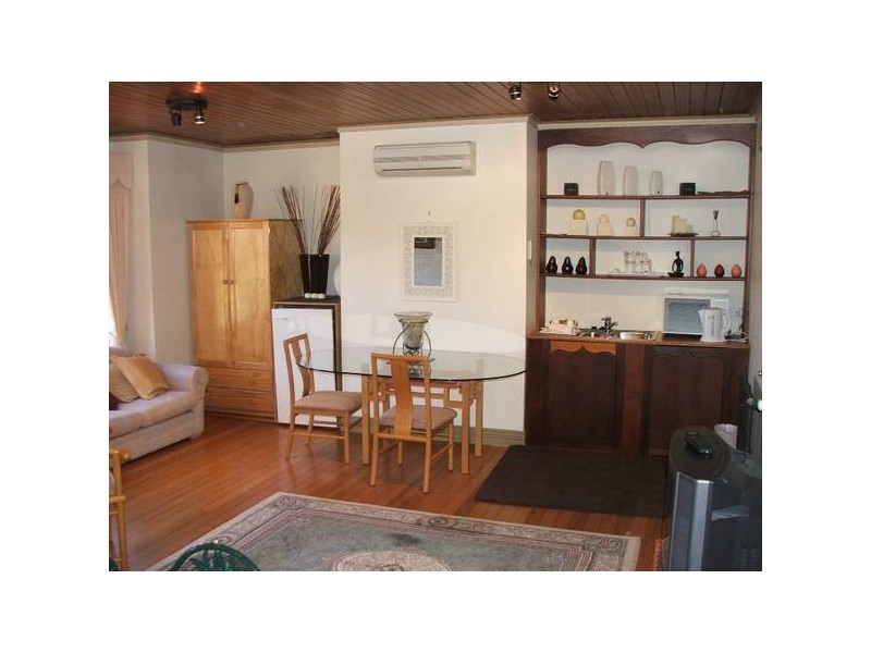 302 HIGH STREET, Golden Square VIC 3555