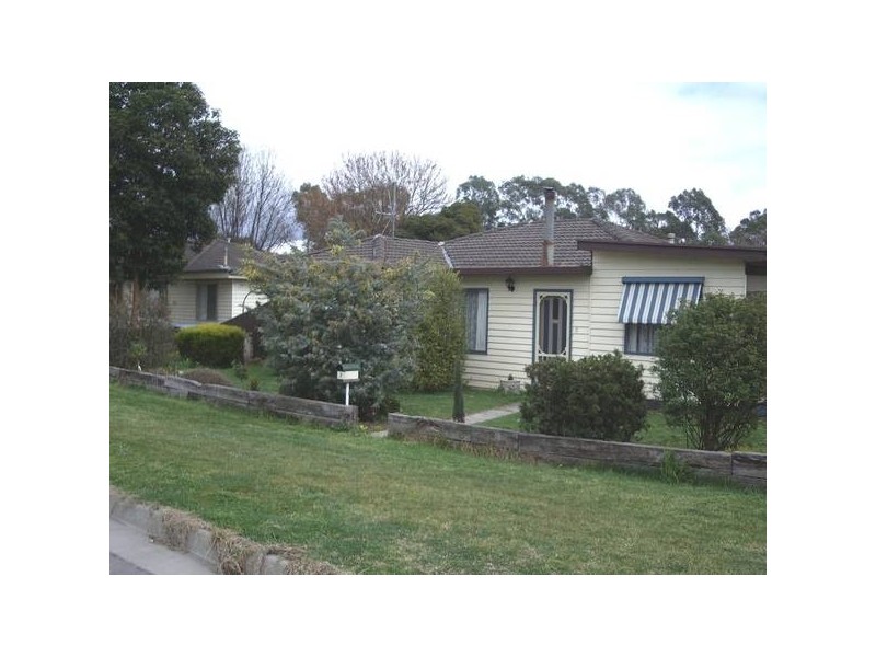 2 Elliott Street, Golden Square VIC 3555
