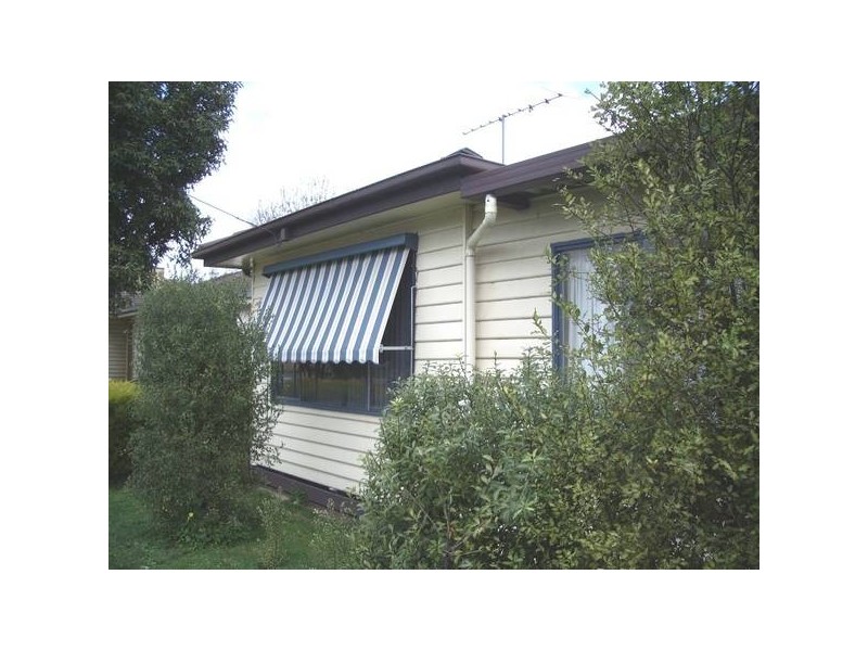 2 Elliott Street, Golden Square VIC 3555