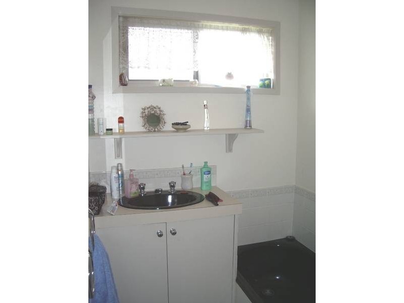 2 Elliott Street, Golden Square VIC 3555