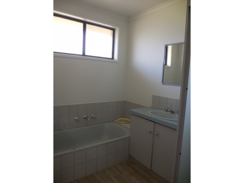 3/18 Hoy Street, North Bendigo VIC 3550