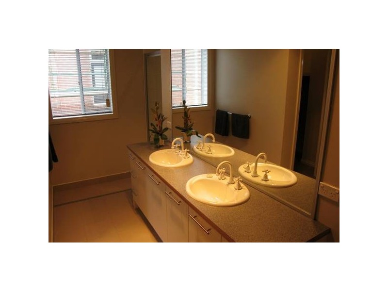 7 The Boulevard, White Hills VIC 3550