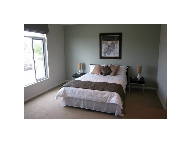 7 The Boulevard, White Hills VIC 3550