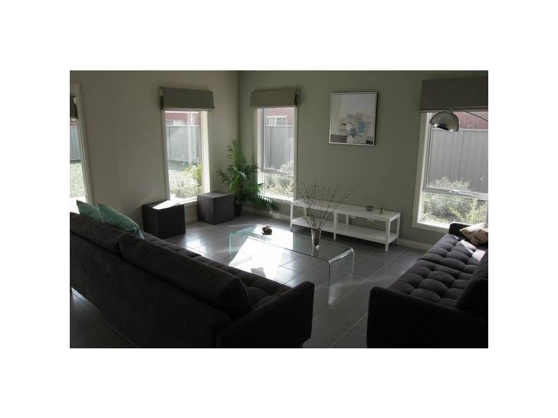 7 The Boulevard, White Hills VIC 3550