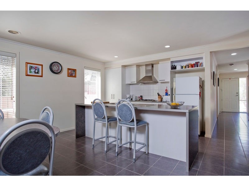 2 Gardenview Court, Epsom VIC 3551