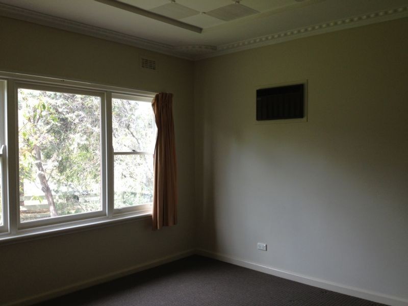 6 Collins Court, Kennington VIC 3550