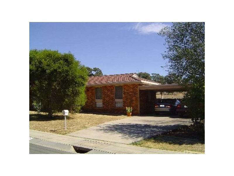 23 Balmoral Drive, Golden Square VIC 3555