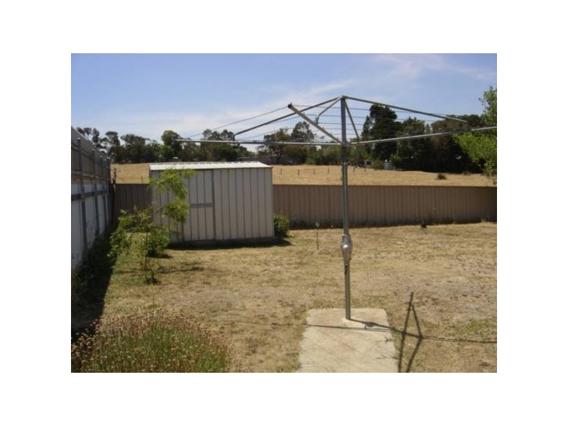 23 Balmoral Drive, Golden Square VIC 3555