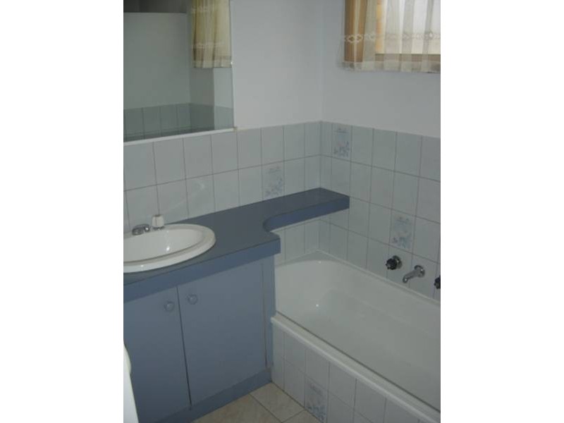 23 Balmoral Drive, Golden Square VIC 3555