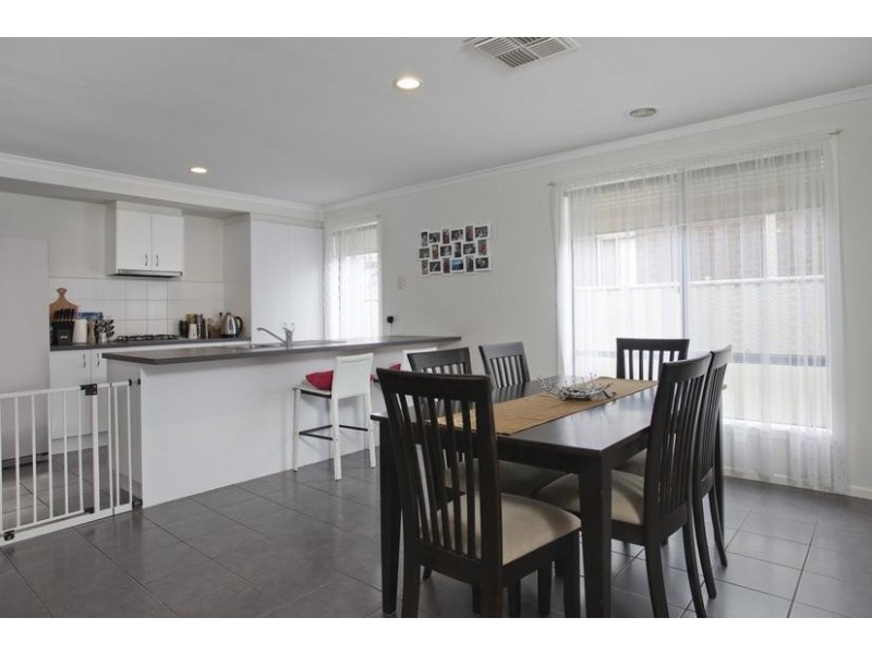 38 Cooba Drive, Epsom VIC 3551