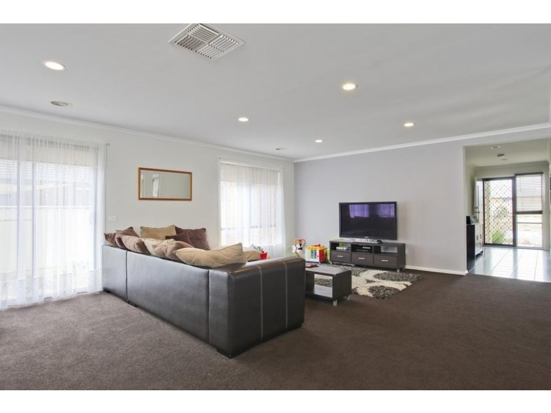 38 Cooba Drive, Epsom VIC 3551