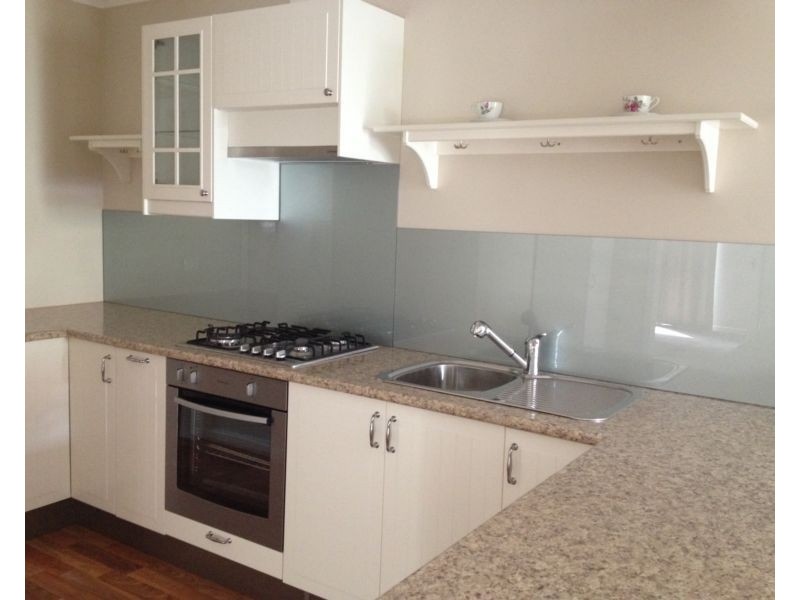 2/20 Palm Avenue, Flora Hill VIC 3550