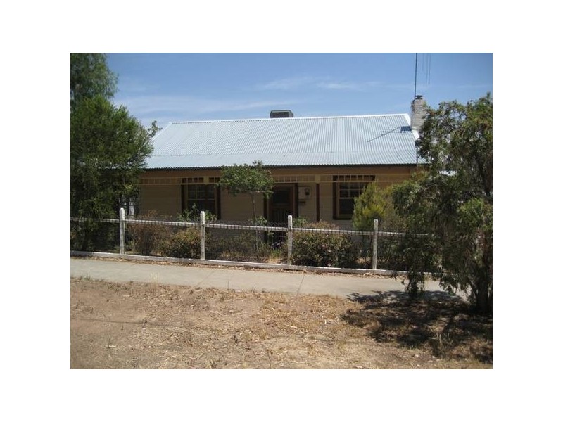 30 Hamlet Street, Quarry Hill VIC 3550