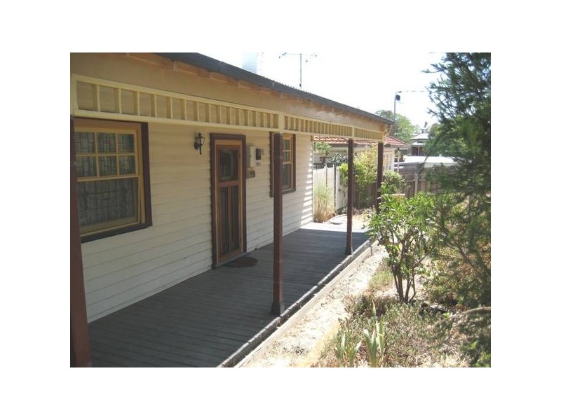 30 Hamlet Street, Quarry Hill VIC 3550