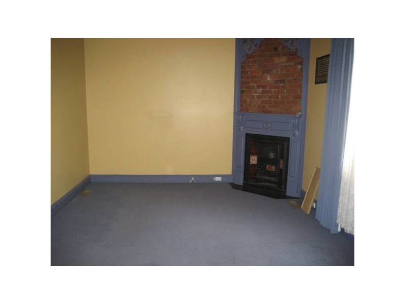 27 Carpenter Street, Quarry Hill VIC 3550