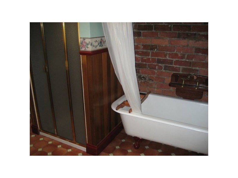 27 Carpenter Street, Quarry Hill VIC 3550