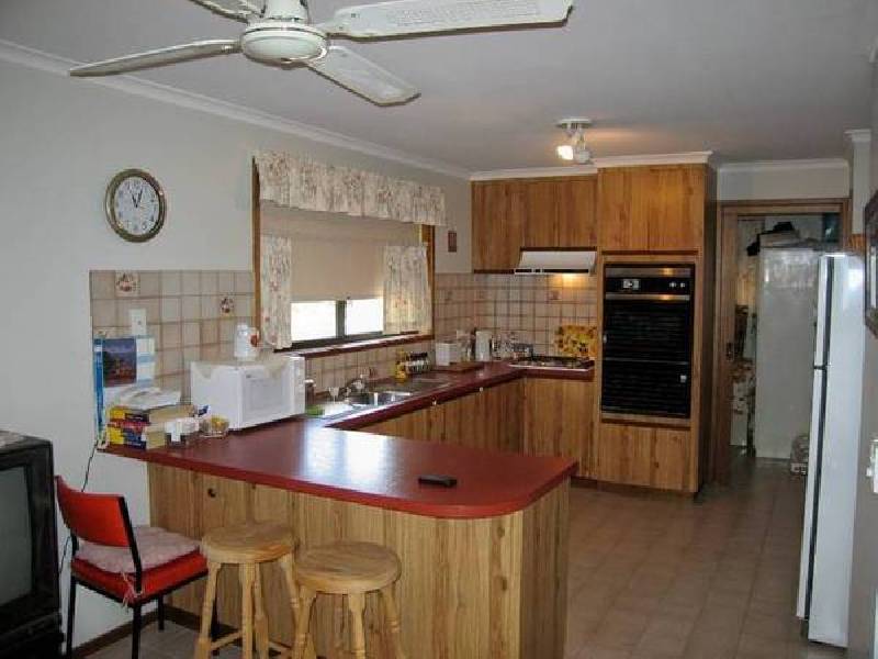 29 Jeffrey Avenue, Flora Hill VIC 3550