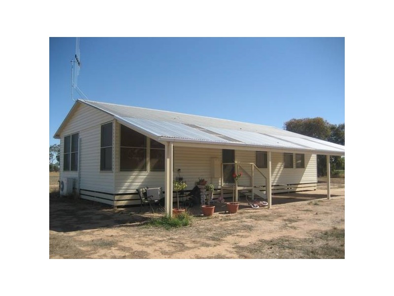 1556 Old Murray Road, Goornong VIC 3557