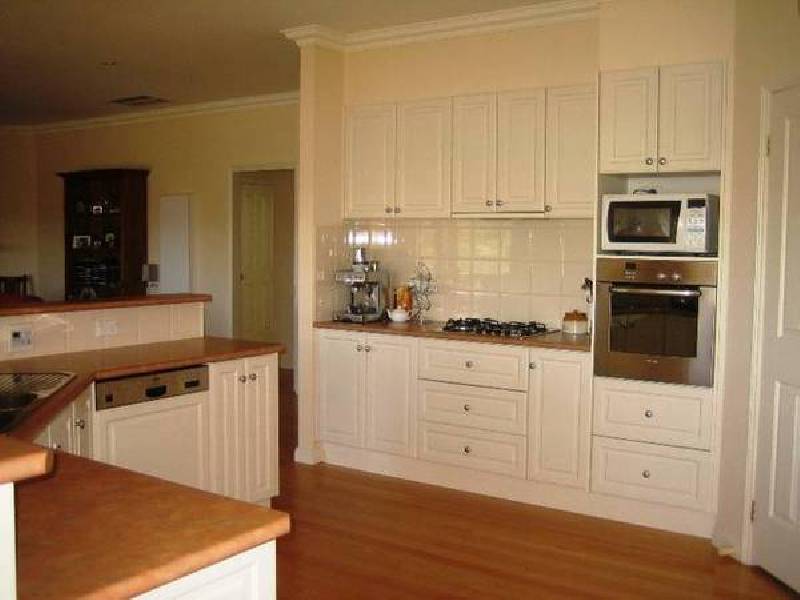 3 Dallas Drive, Spring Gully VIC 3550