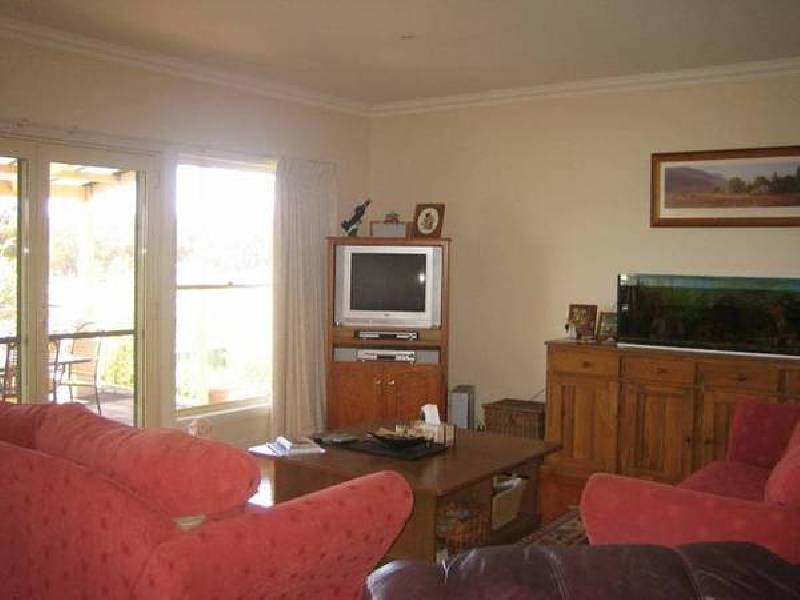 3 Dallas Drive, Spring Gully VIC 3550